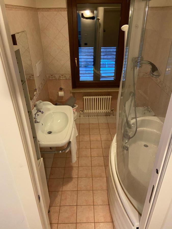 Ferienwohnung Casa Di Adele Chiaravalle Marche Exterior foto